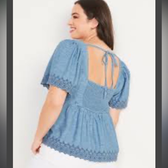 Old Navy Embroidered Blouse - Picture 3 of 6